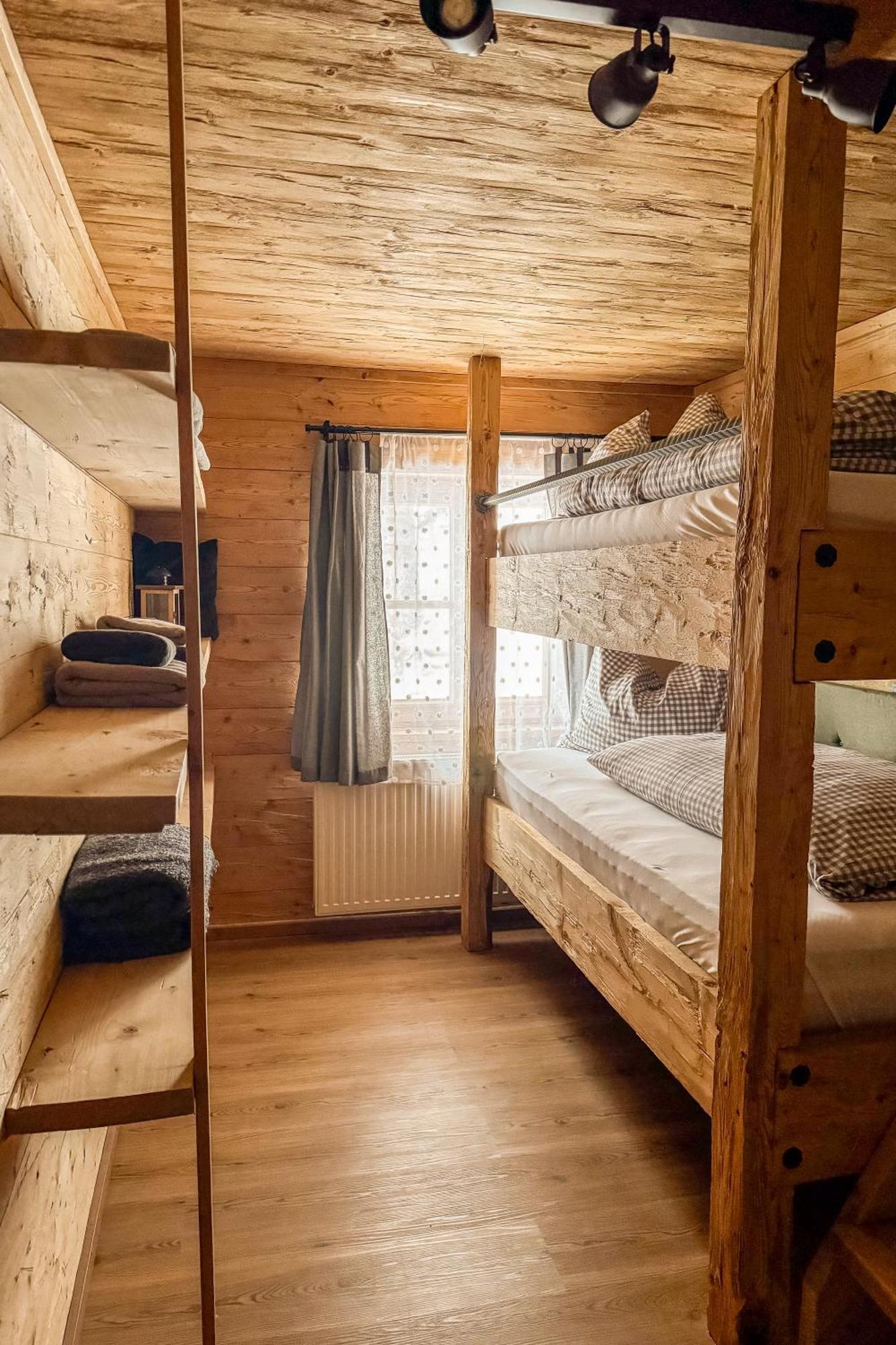 Hotel Peer Alm à Navis Extérieur photo