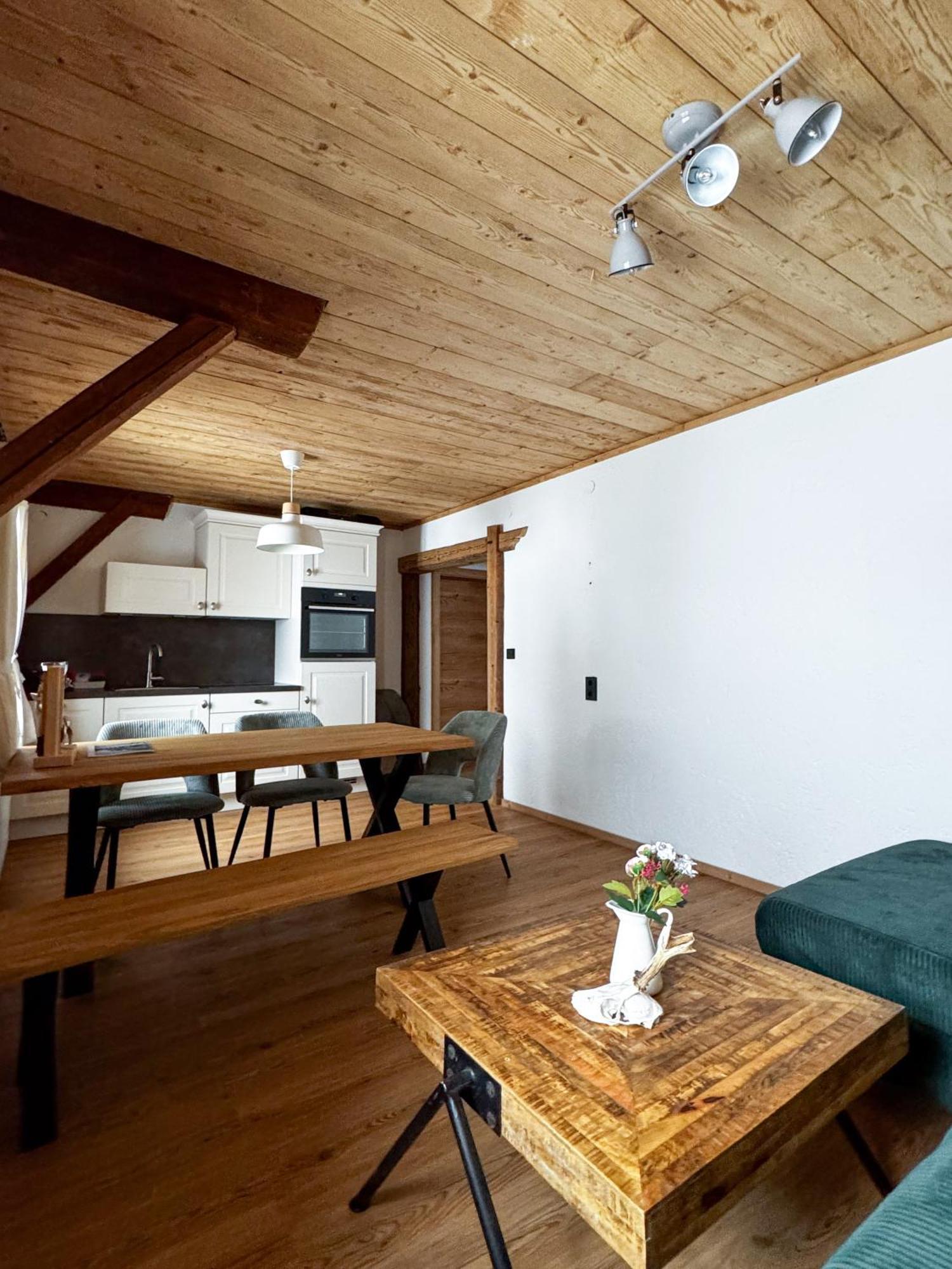 Hotel Peer Alm à Navis Extérieur photo