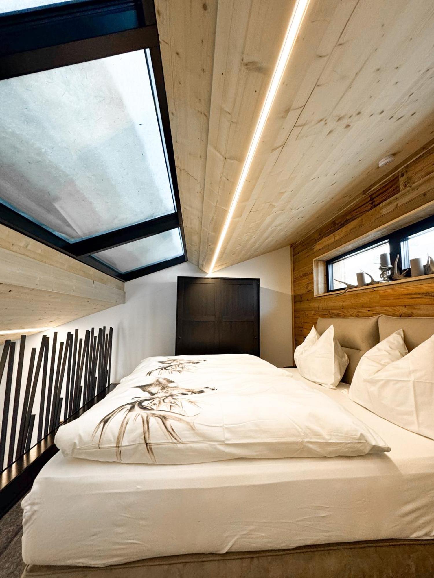 Hotel Peer Alm à Navis Extérieur photo