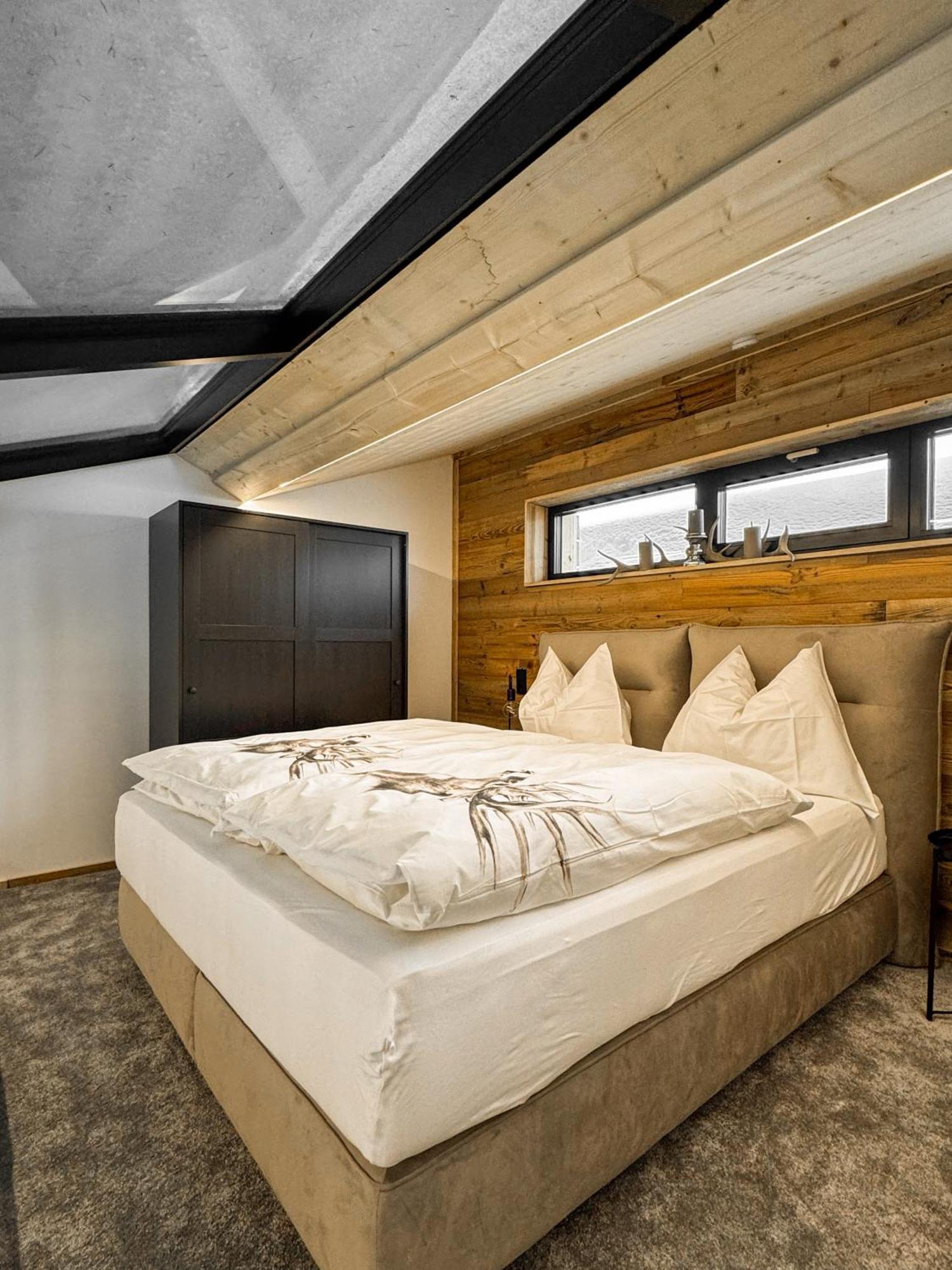 Hotel Peer Alm à Navis Extérieur photo