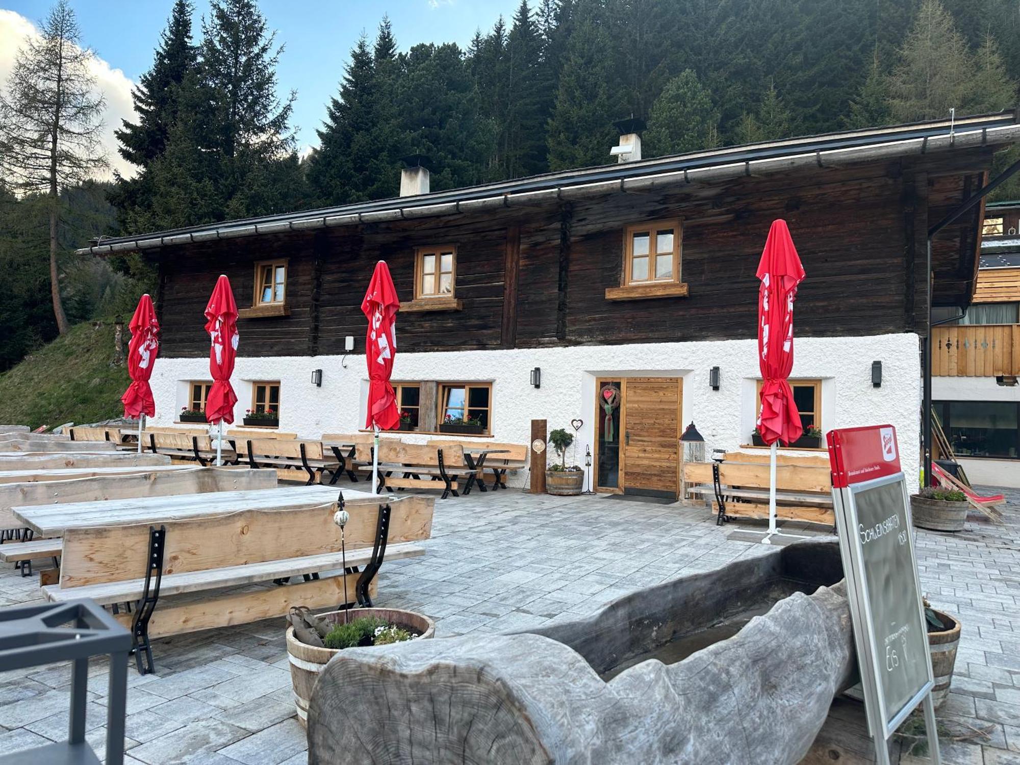 Hotel Peer Alm à Navis Extérieur photo